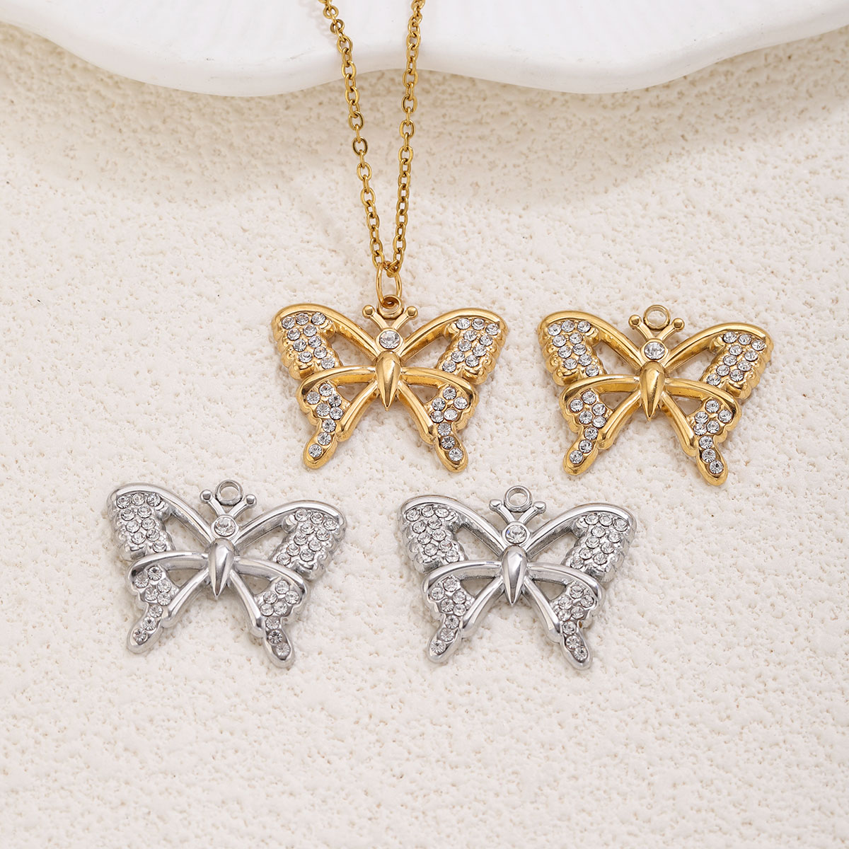 1/3 Peças Pingentes de Borbole - Butterfly Pendant Necklace avaliação e preço