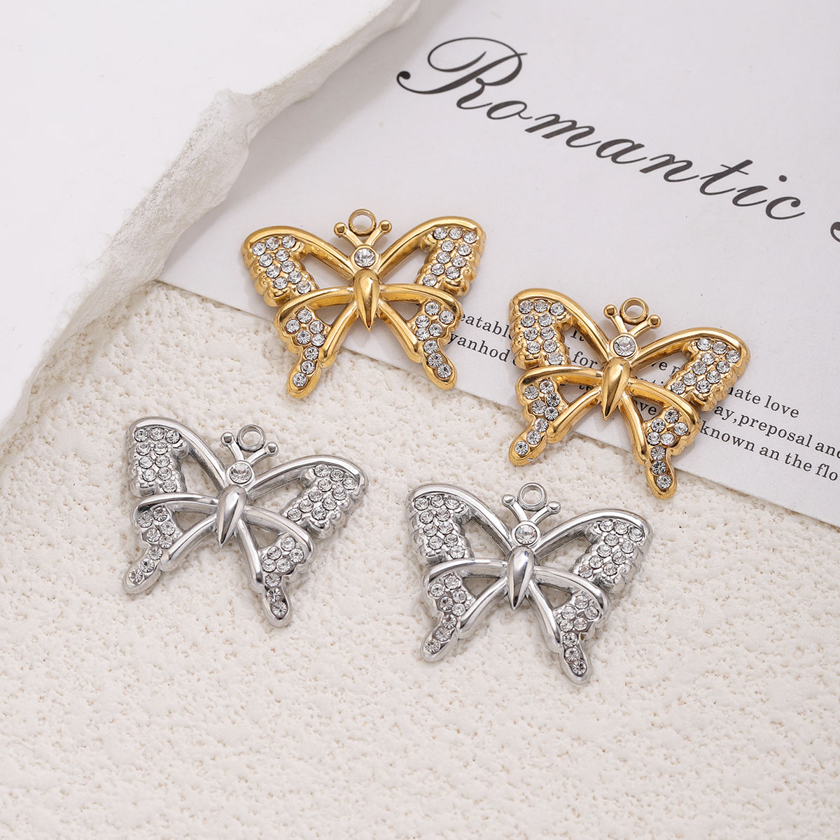 1/3 Peças Pingentes de Borbole - Butterfly Pendant Necklace avaliação e preço