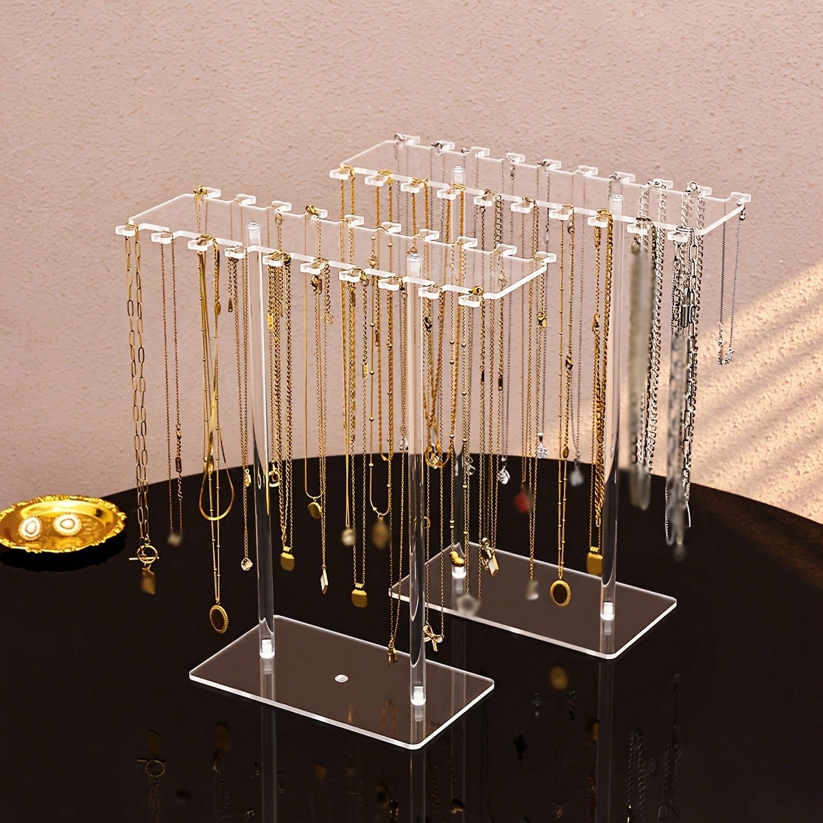 Suporte de Colares em Acrílico - Al Ain Jewelry & Watches Exhibition 2025 avaliação e preço